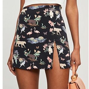 REFORMATION MARGOT SKIRT IN PRINT “WILDLIFE” SIZE 6 RARE GORGEOUS PRINT